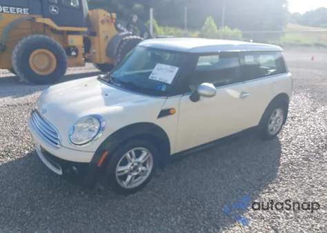 2008 Mini Cooper Clubman из США, поврежденный, VIN WMWML33508TJ46973